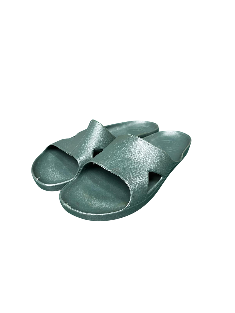 Kauenlatschen Badepantinen grün Größe 46/47-zoom-